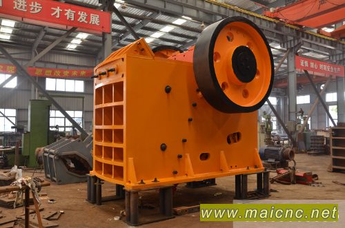 江西鍔式破碎機/顎式破碎機價格/細破