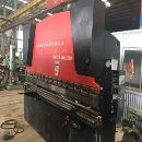 出售2013年100噸揚立液壓折彎機WC67Y100/3200