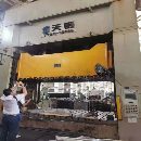 天鍛1200噸液壓機，2米4米2臺面