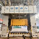 合肥鍛壓閉式雙點線：
800噸，移動臺，臺面3.6米/1.8.