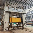 合肥2400噸鍛壓線：
800噸一臺
400噸四臺
工廠在位出.
