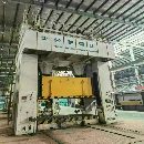 合肥2400噸鍛壓線：800噸～400噸四臺。
800噸，滑塊行.