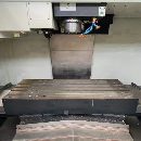 一臺2022年海天1000加工中心，三軸滾柱線規x軸6滑塊，.