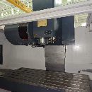 后兩臺臺灣麗偉V-50L立加，BT40大主軸直徑190，主電機.