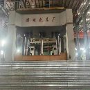 湖州630噸框架油壓機，有效臺面2.2米4.5米，開口2米，.