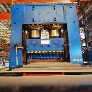 6500噸框架液壓機，工作臺2.2x3.7米！開口2米！行程1..