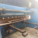 出售二臺折彎機，一臺63X2500的，一臺100X2500的，少.