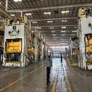 630噸雙點，濟南二機床產(chǎn)，臺面3.2乘1.5米，帶移動臺.