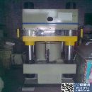 出售一臺廣東得力仕500噸三梁四柱液壓機
