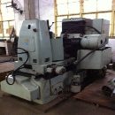 []軍工封存的兩臺設(shè)備，Y3180H滾齒機(jī)，CW61100BX3000沈陽96年產(chǎn)車床一臺